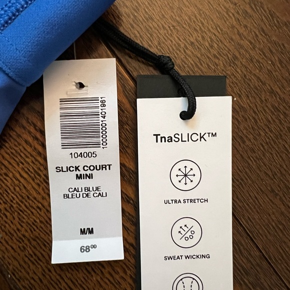 Aritzia Athletic Skirt - Picture 2 of 2